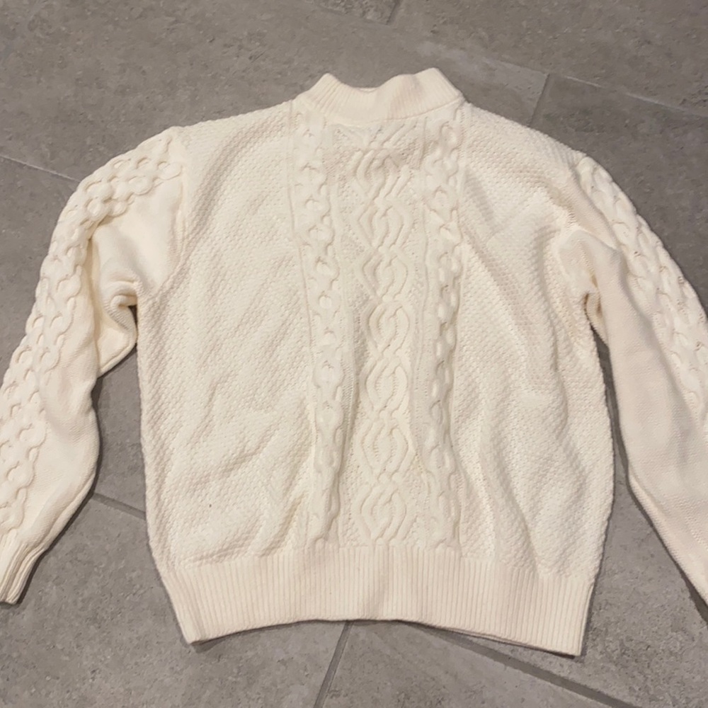 Urban outfitters white cable knit sweater